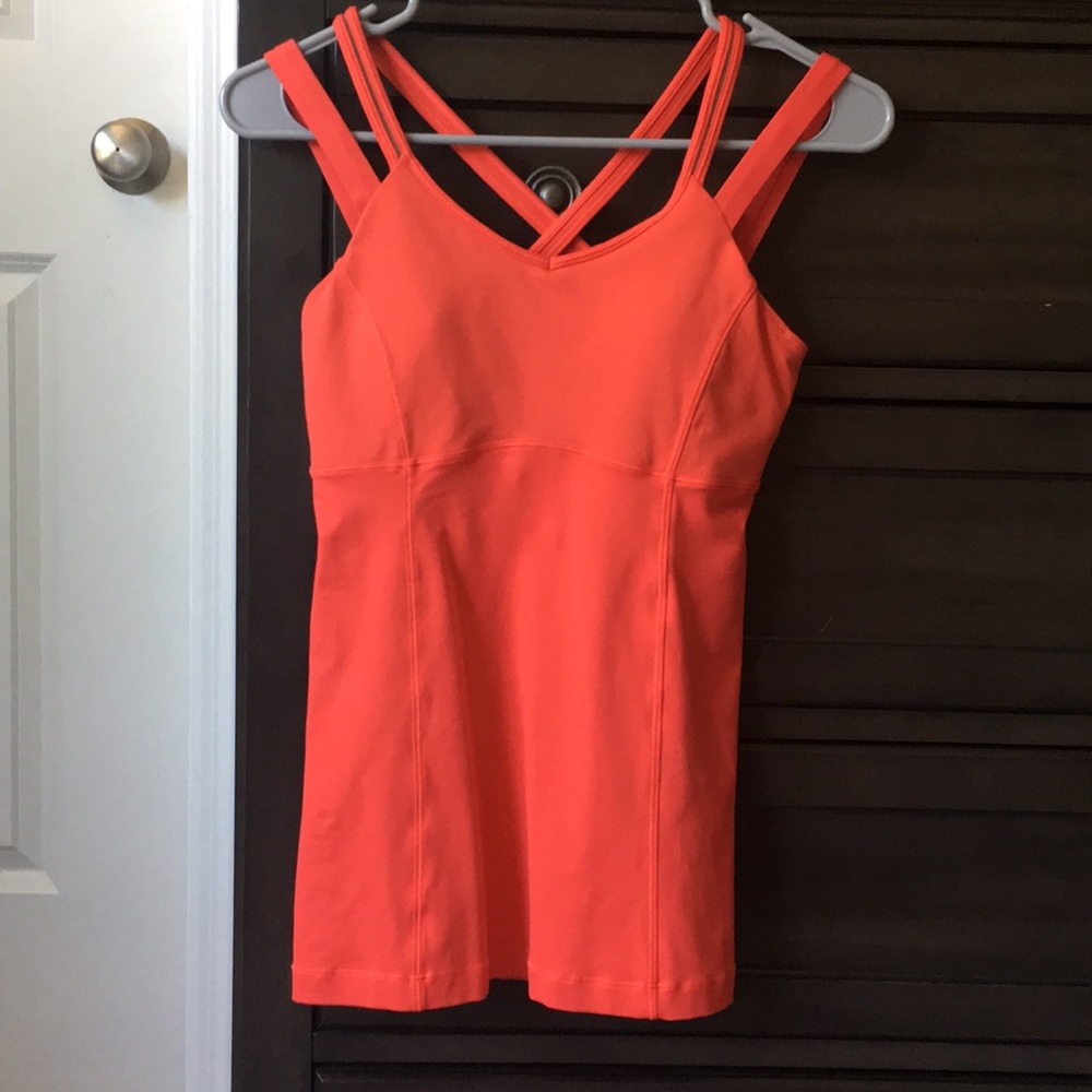 Lululemon cherry red tank with built in bra